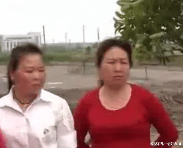 亲生儿子却不能养!寡妇妈妈被婆家人抢走孩子,还被大姑子扇耳光