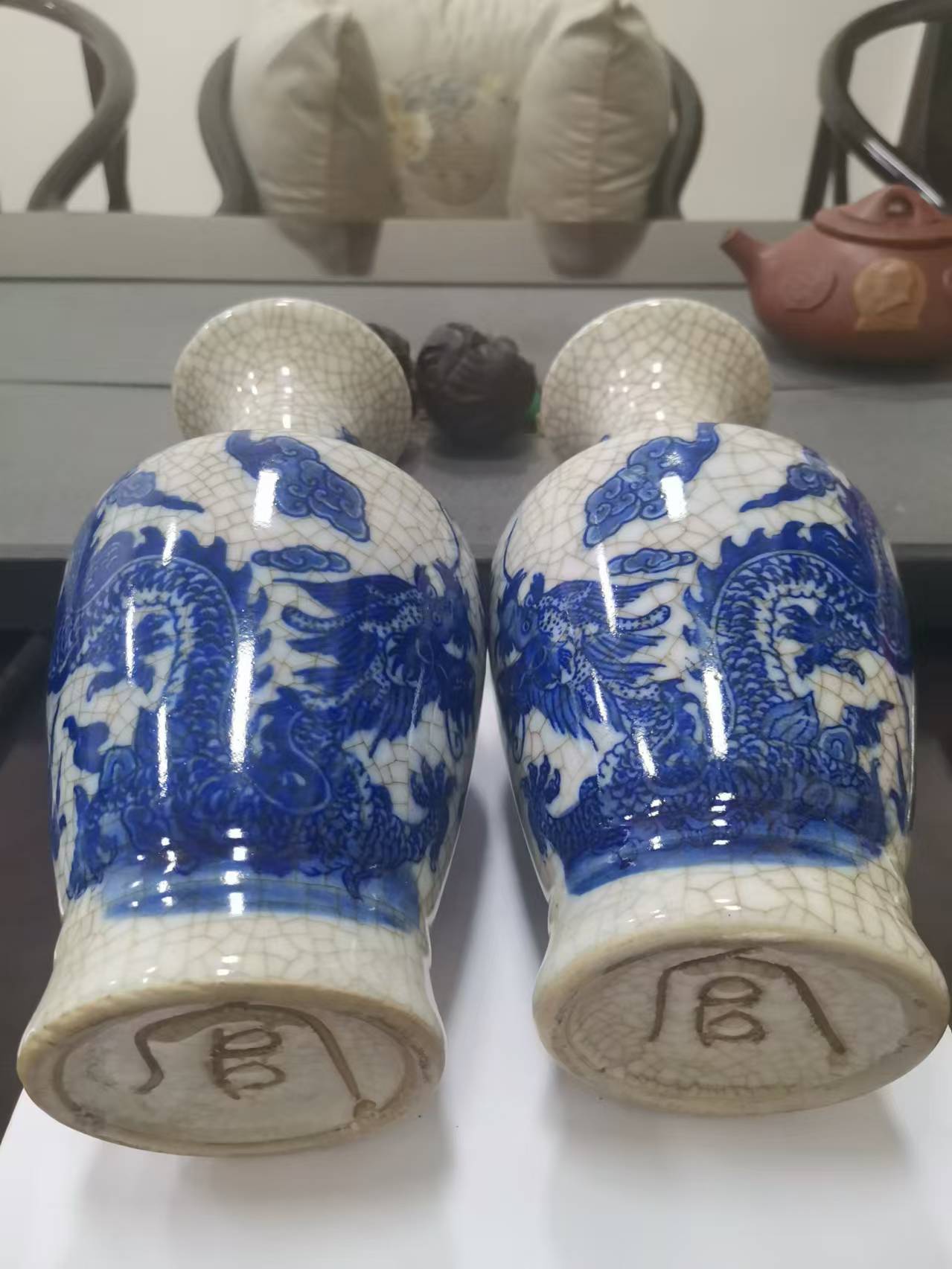 "官"字款龙纹青花瓷_瓷器_中国_染色