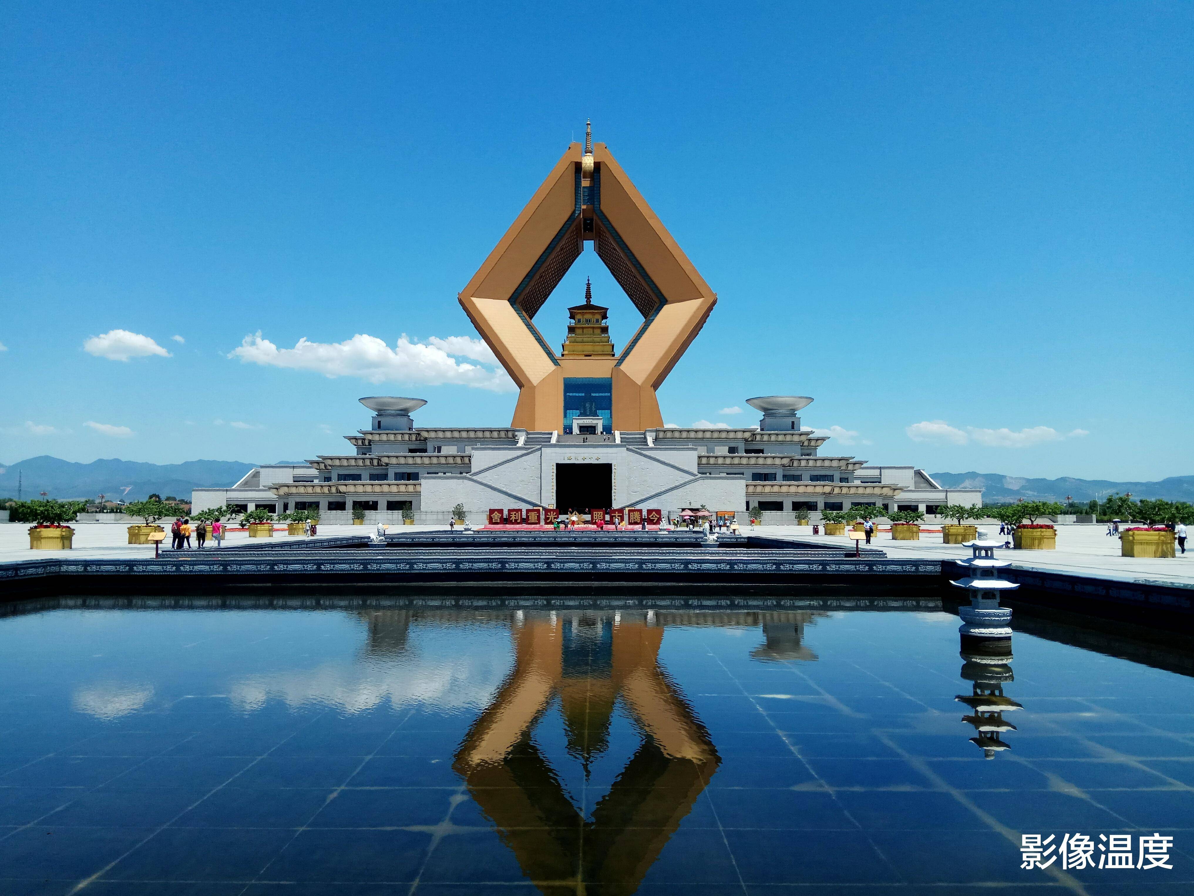 马英九到访陕西宝鸡 法门寺住持让马英九叹服