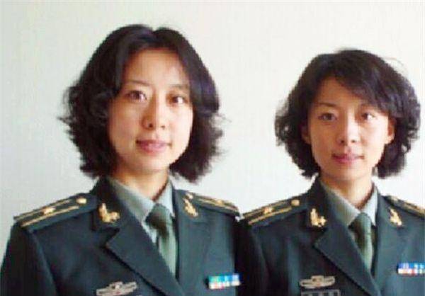 姐妹俩因阅兵爆红,大公司出高价求合作被拒,后来她们怎么样了_张薇薇