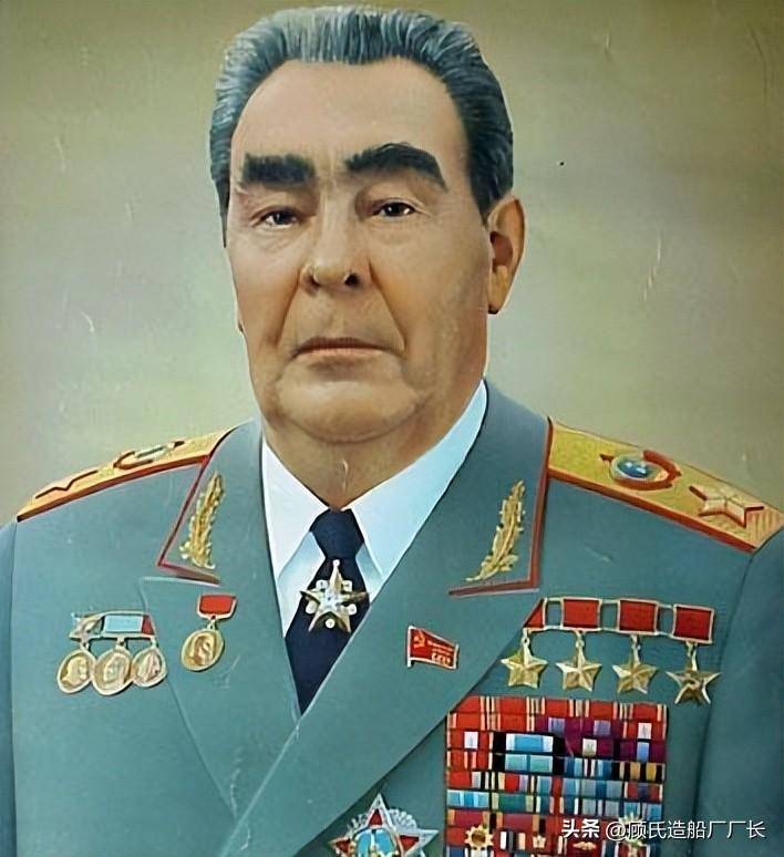 他的继任者安德罗波夫(通辽可汗@小约翰口中的"苏光宗")公开主张"改善