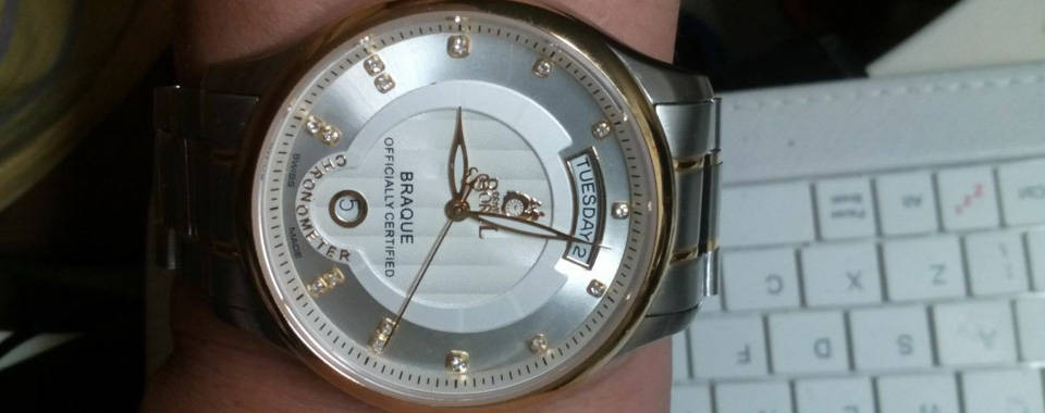 定期派遣依波路维修技师远赴瑞士总部参加培训深造,为技师团队注入