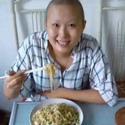 回顾:复旦大学女教师于娟,癌症去世10年后,她的家人过