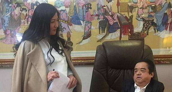 "横店第一矮星"陈三木,因演土地公走红,4任妻子皆相貌出众