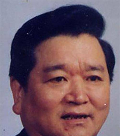 福州首富陈凯落网:出门保安前呼后拥,请人吃饭只喝30年以上茅台