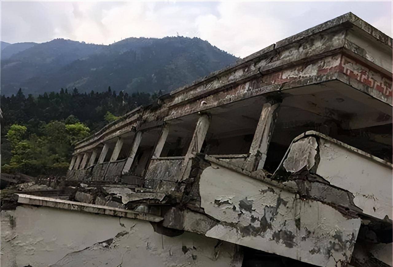 4·1四川绵竹地震图片