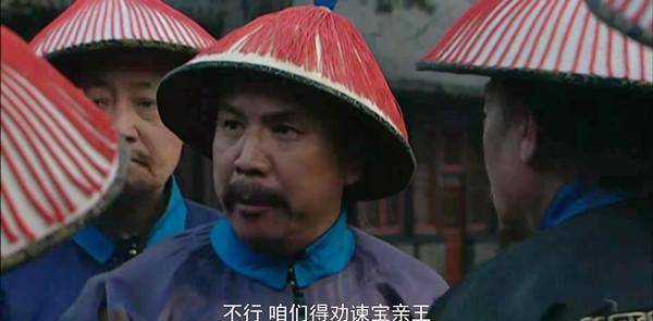 谢济世问道:"请问河南的生员为什么罢考?"注意,这位在朝廷上拥