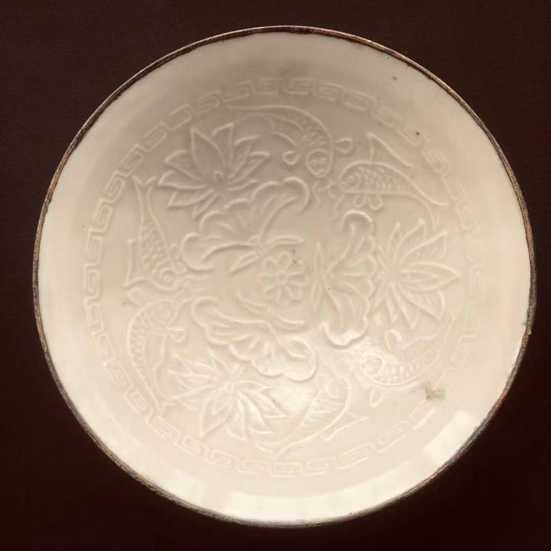 宋代定窑暗刻花镶金边小碗_搜狐网