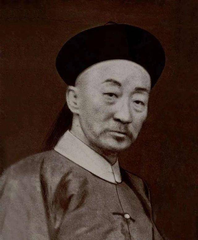 晚清时期,真正能称为满清柱石的八旗子弟只有3个人:恭亲王奕訢,蒙古