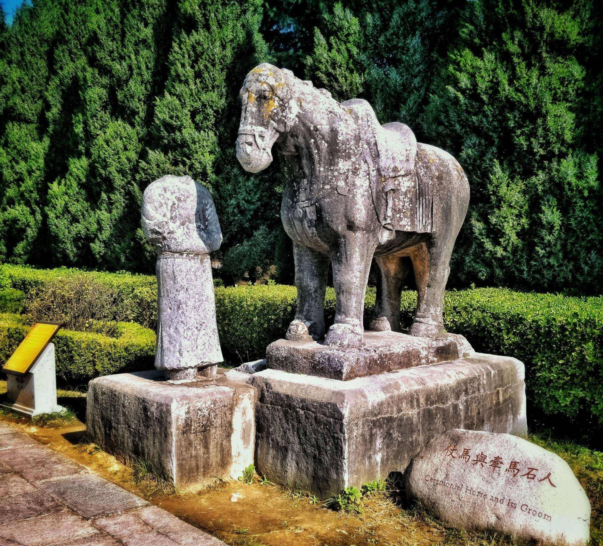 1971年陕西两农民挖出石像头颅,专家调查后:揭开武则天墓前谜题