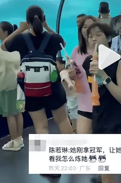 原创            太逗了！全红婵外出喝饮料，网友向陈若琳告状：你徒弟玩嗨了-全红婵被骗去
