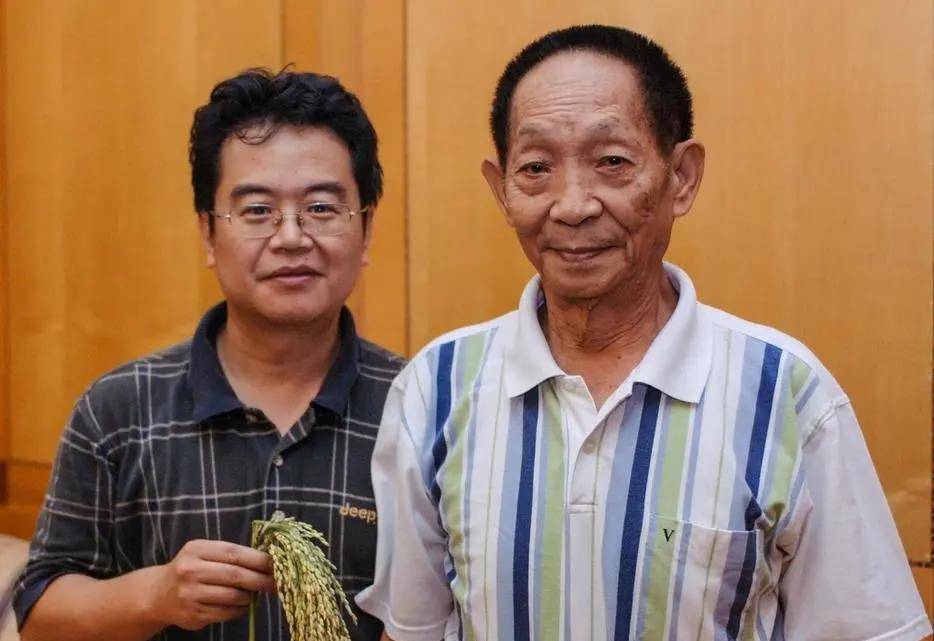 吴孟超:27岁从军,服役70年享受上将待遇,与袁隆平同一天去世