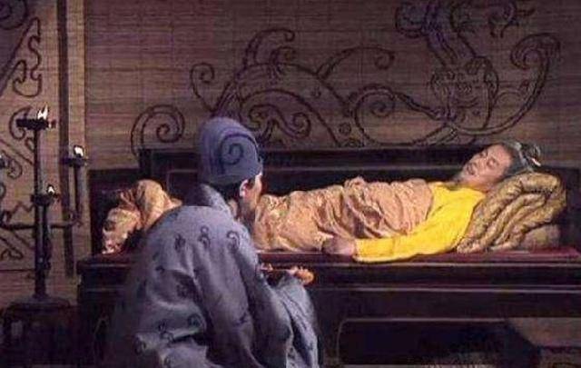 刘备死后叛乱爆发,为何诸葛亮时隔2年才平叛?全因此人尚未去世