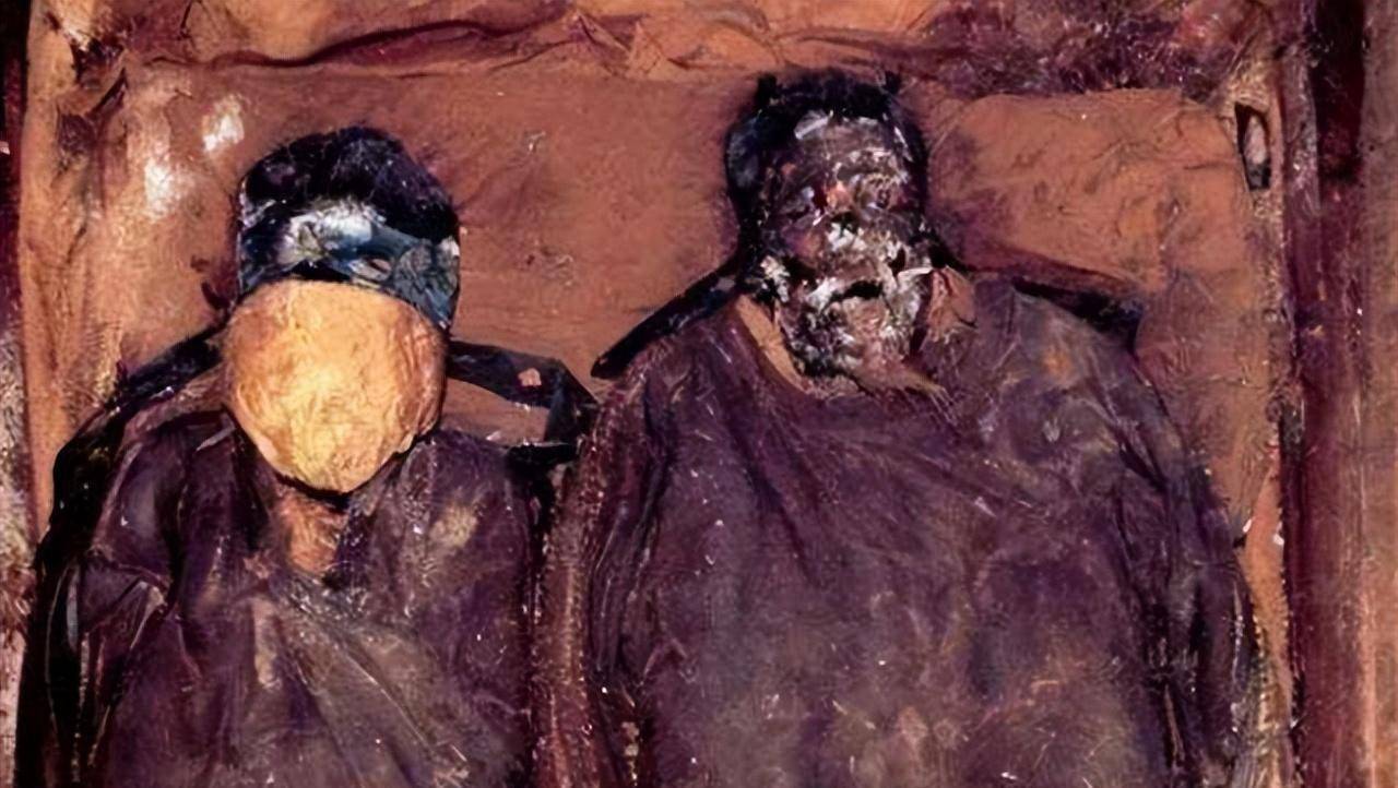 黑龙江古墓出土"胖脸王妃",金丝布包脸,尸检结果令人不寒而栗