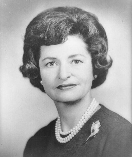 约翰逊总统夫人:嫁给"最不受欢迎"总统,她却优雅到老备受爱戴