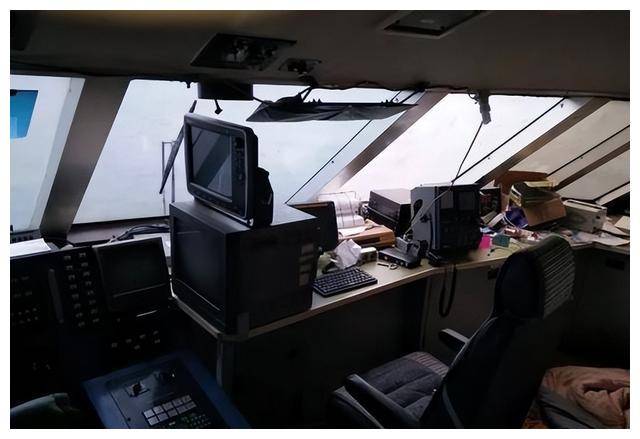 在东海发现豪华游轮,船上有鸡蛋,方便面,却空无一人_王卫平_游艇_海上