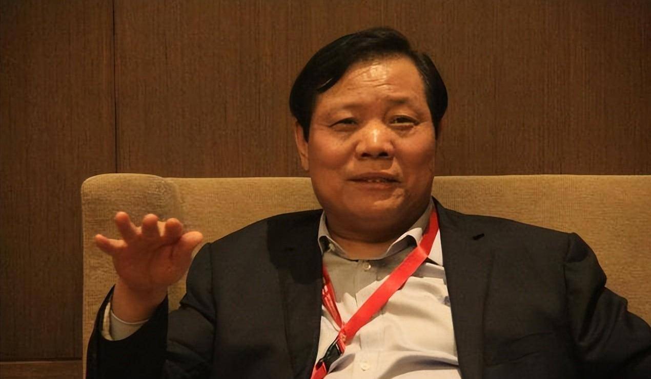 魏银仓有何手段?骗走董明珠26亿,将霸道总裁玩弄于股掌之中