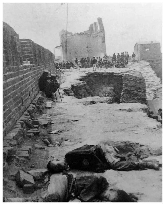 这是一组让人愤怒的老照片1900年八国联军在北京犯下了滔天罪行