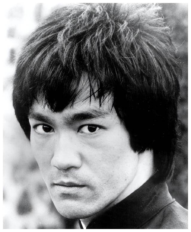 李小龙照片 来自搜狐网