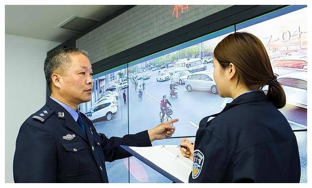 "电子警察"将被全面拆除?一年罚款3000亿,"为罚而设"何时休