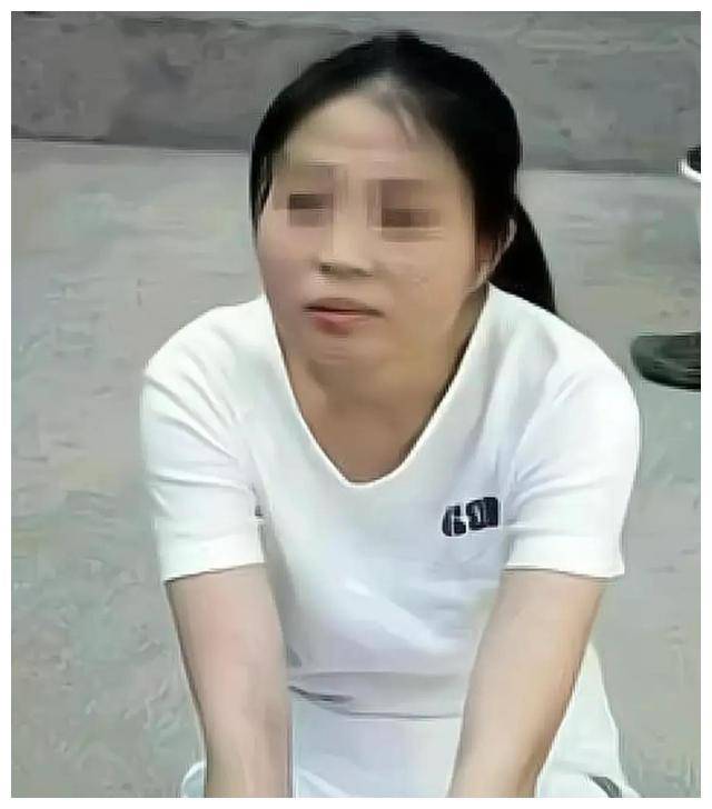 女犯人注射死亡的过程图片