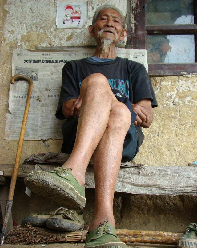 《长津湖》里的解放鞋,流行50年,4大缺点让它最终退出历史舞台