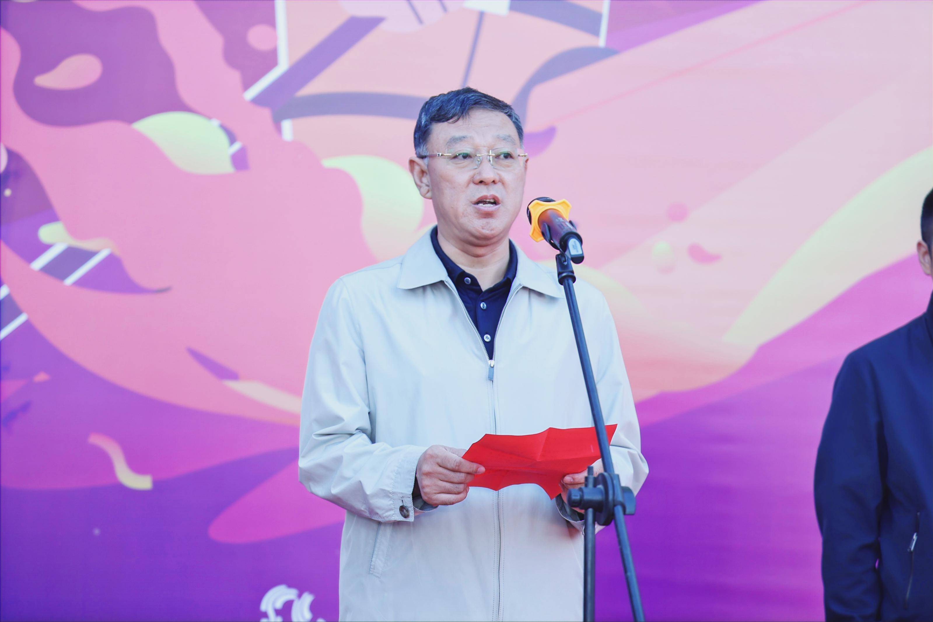 迁安市委常委,副市长廉波本次大赛吸引了来自北京,上海,成都等全国