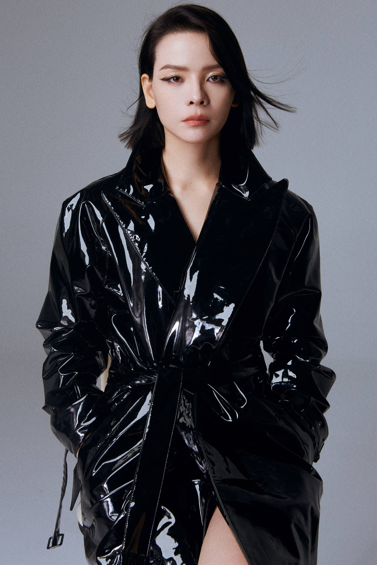 音乐才女徐星尧亮相时尚杂志封面