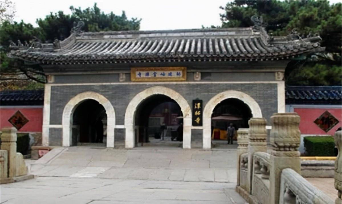 潭柘寺四大镇寺之宝图片