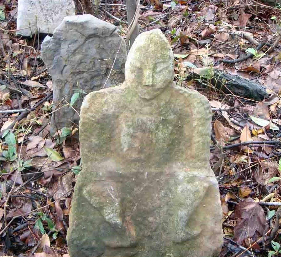 鬼崽岭:内藏上万"阴兵"石俑,平时无人靠近,规模赶超兵马俑_石像_舜帝