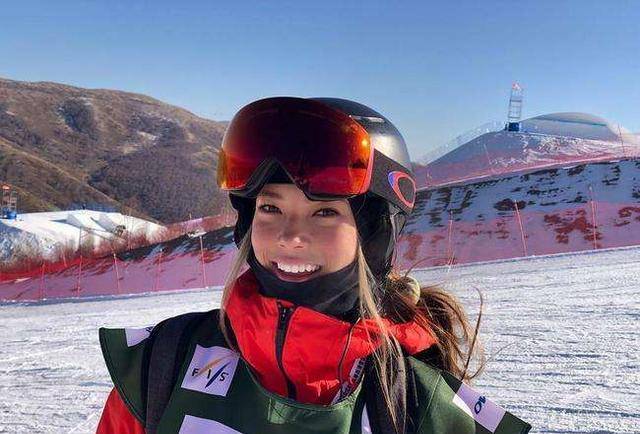 胡娜:40年前在比赛中临阵倒戈,加入美国国籍,今却选择