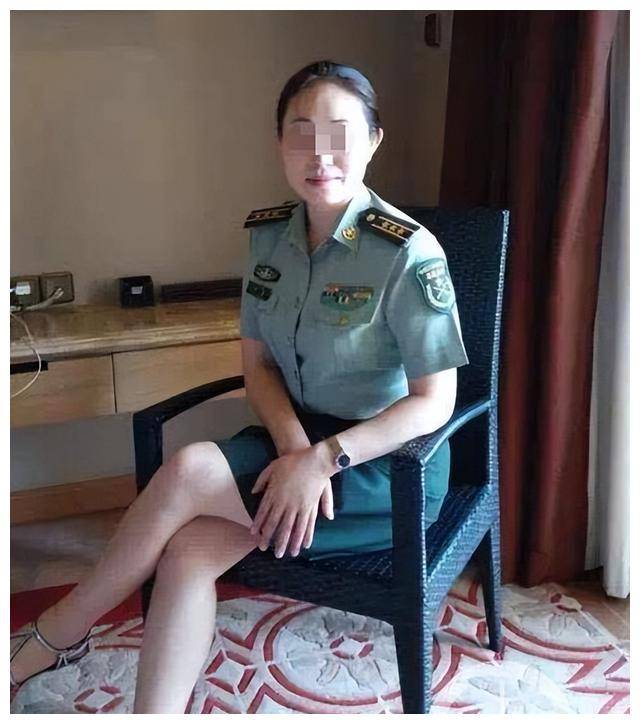 兵二老婆照片图片