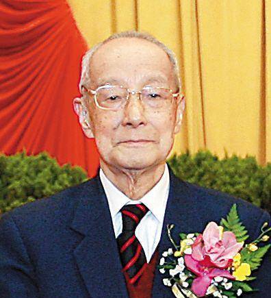 中国稀土之父徐光宪留学是为了什么中国人就应该回国效力