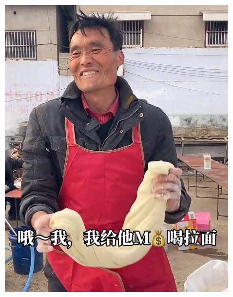 山东拉面哥:2台电脑,月薪五千元,雇了6个员工,直播带货赔光5万