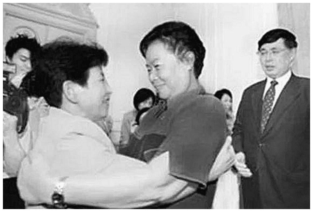 聂力临别叮嘱道:以后常回家看看_聂荣臻_张瑞华_孩子