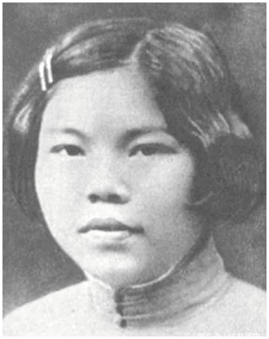 就在华北军政干部学校,33岁的朱瑞结识了他的第一任妻子陈若克.