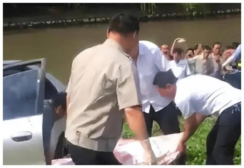 北京25岁白富美被侵犯,隐私部位被割下三个洞,只是因为一次嘲讽_张鹏