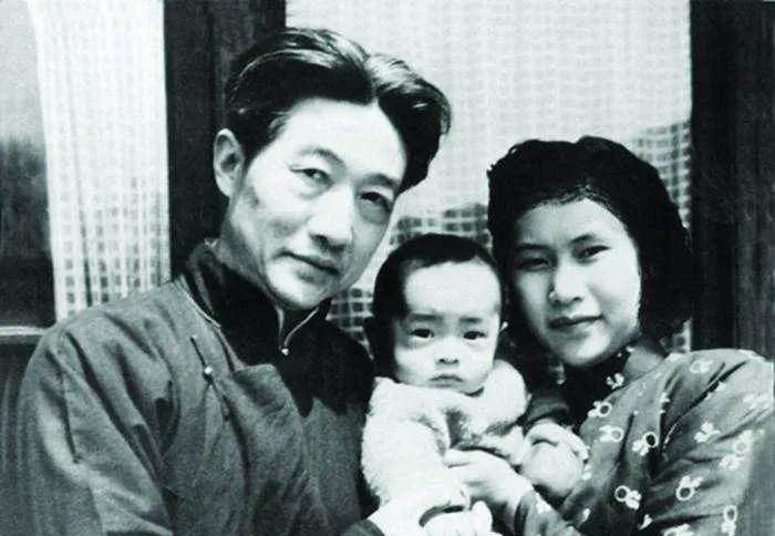 徐悲鸿三段婚姻三段情,犹如他画的马-惊为天人