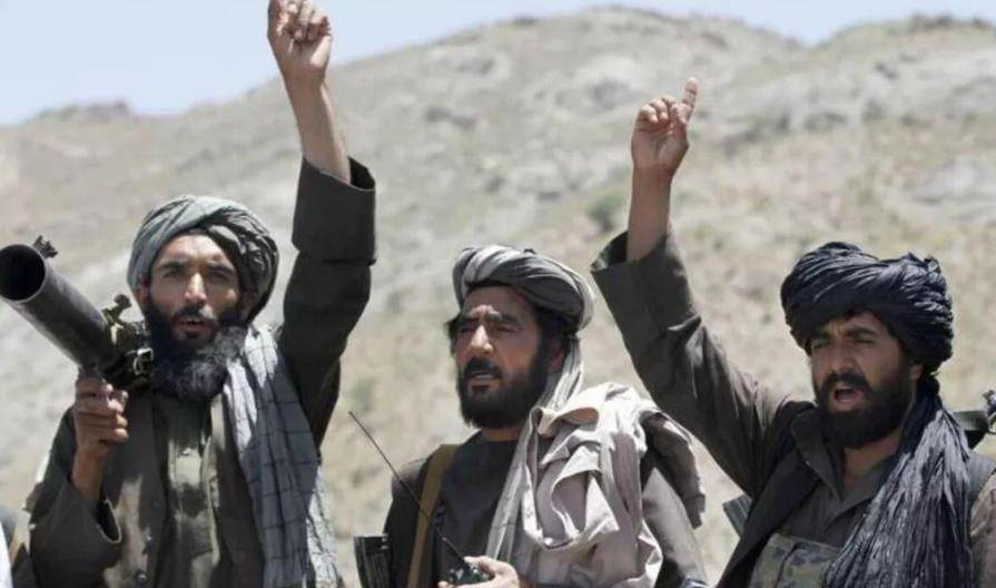 阿富汗在一战中赢得独立后,阿曼努拉政权在当时世界流行的资产阶级