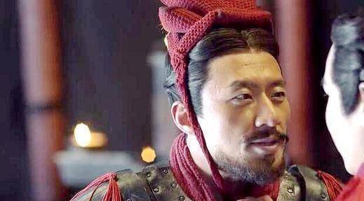 中成蛟的母亲为何自杀嫪毐又因何故意与吕不韦作对_韩霓_赵姬_李斯