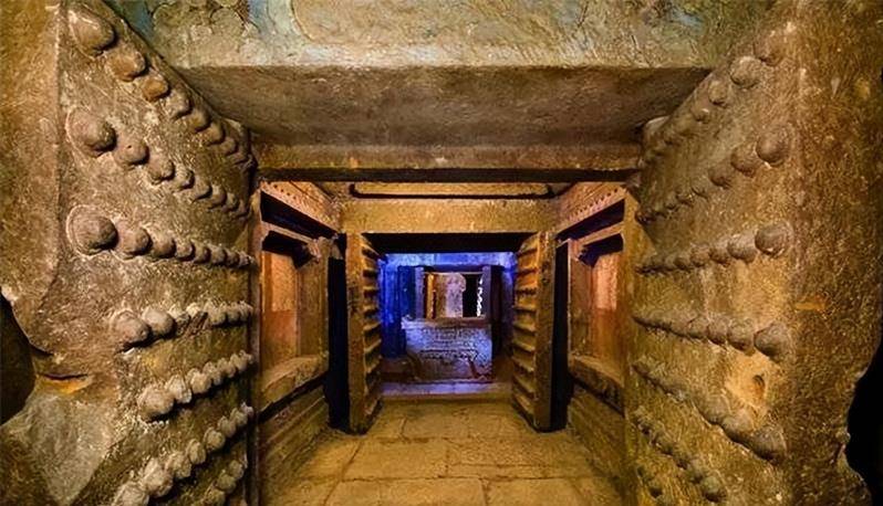 1940年,俄罗斯发现千年汉墓,墓主疑似是中国汉朝一代战神_李陵_汉武帝