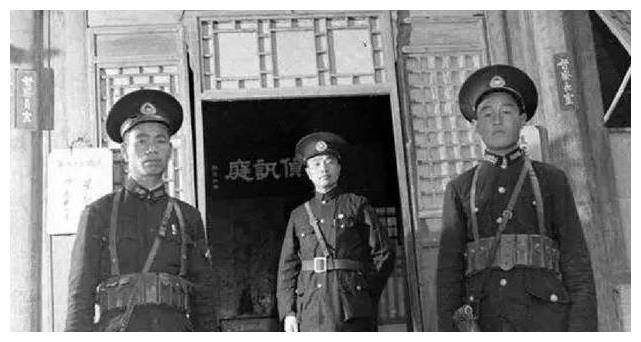 国民党县长被土匪抓住,因为能言善辩,和土匪头目成了拜把子兄弟