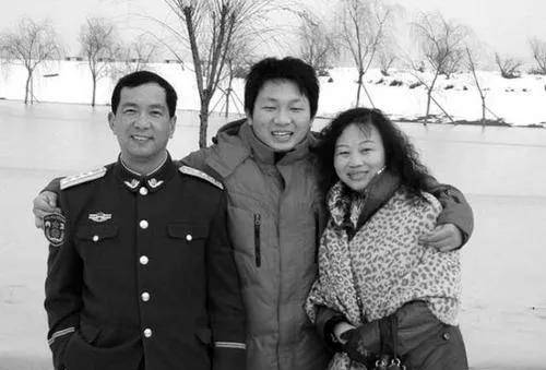 起初陶婉珠有些生气,但她后来一想,丈夫就是这么一个坚