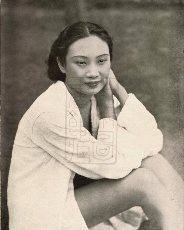 图片[4]-错误的婚约，红颜祸水，中年丧夫，世事梦一场，破茧81年，她终成蝶-华闻时空