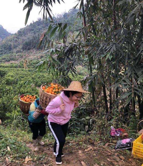 感动中国人物 黄文秀图片