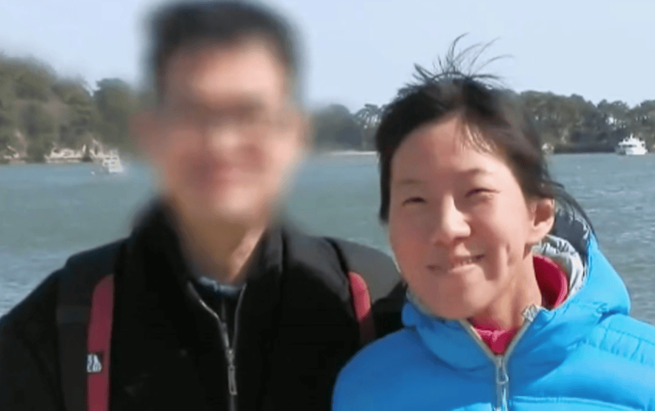 回顾河南女博士患癌需80万换肝,丈夫为离婚"下跪":放我条生路