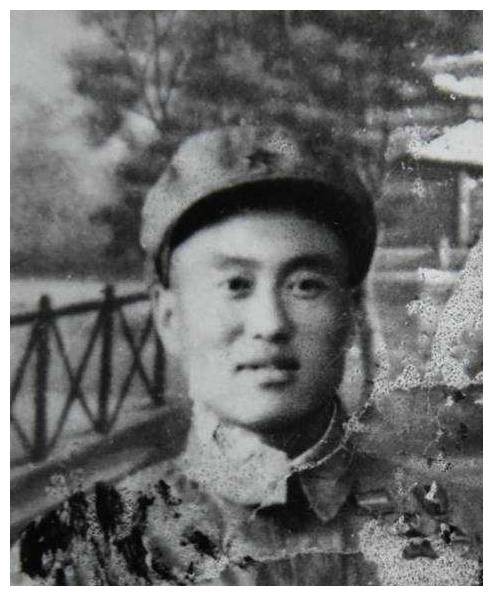 彭德怀称赞:你是个好同志_国民党_碉堡_壶梯山战役