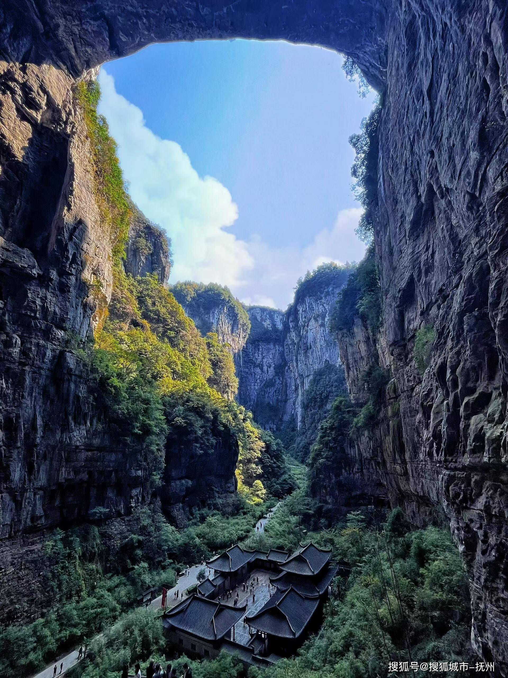 四川武隆旅游景点介绍图片