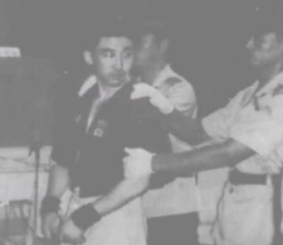 1998年,长春黑社会分子被打死,100辆豪车送葬,当街抛洒人民币