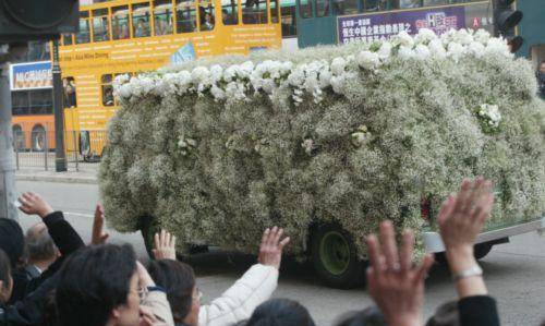 梅艳芳灵车图片